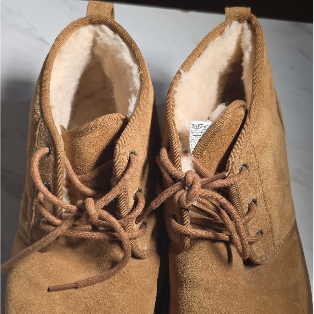 Size 12 UGG Men's Brown Suede Sheepskin Lined Lace-Up Chukka Ankle Boots